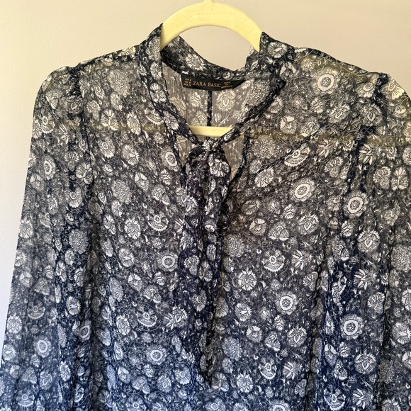 ZARA Basic Navy & White Floral Chiffon Midi Dress - Picture 8 of 9